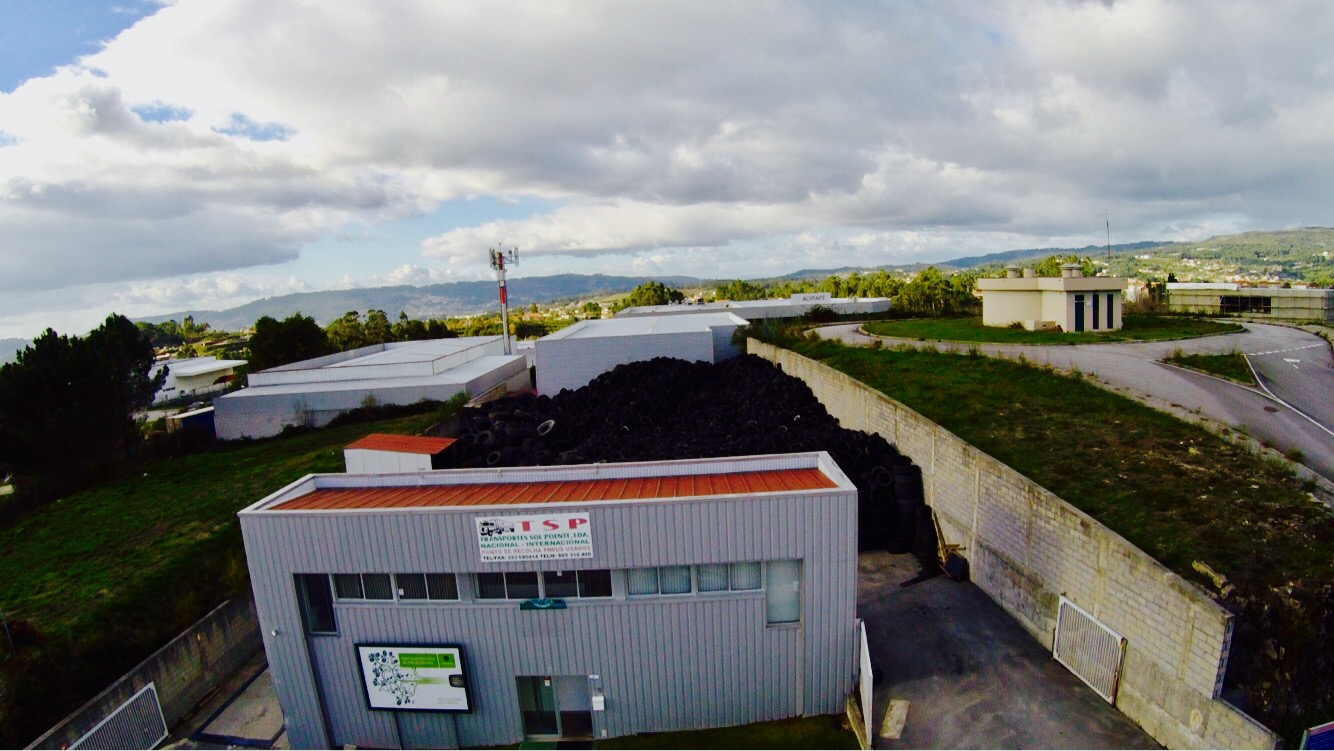 Instalações e centro de recolha da Transportes Sol Poente em Fafe